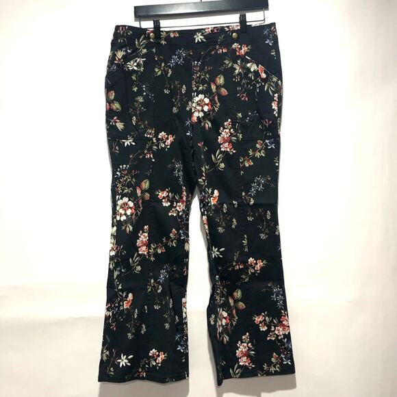 Anthropologie  Pilcro Mid-Rise Demilune Floral Utility Pants Size 32"x26.5" - Picture 6 of 11